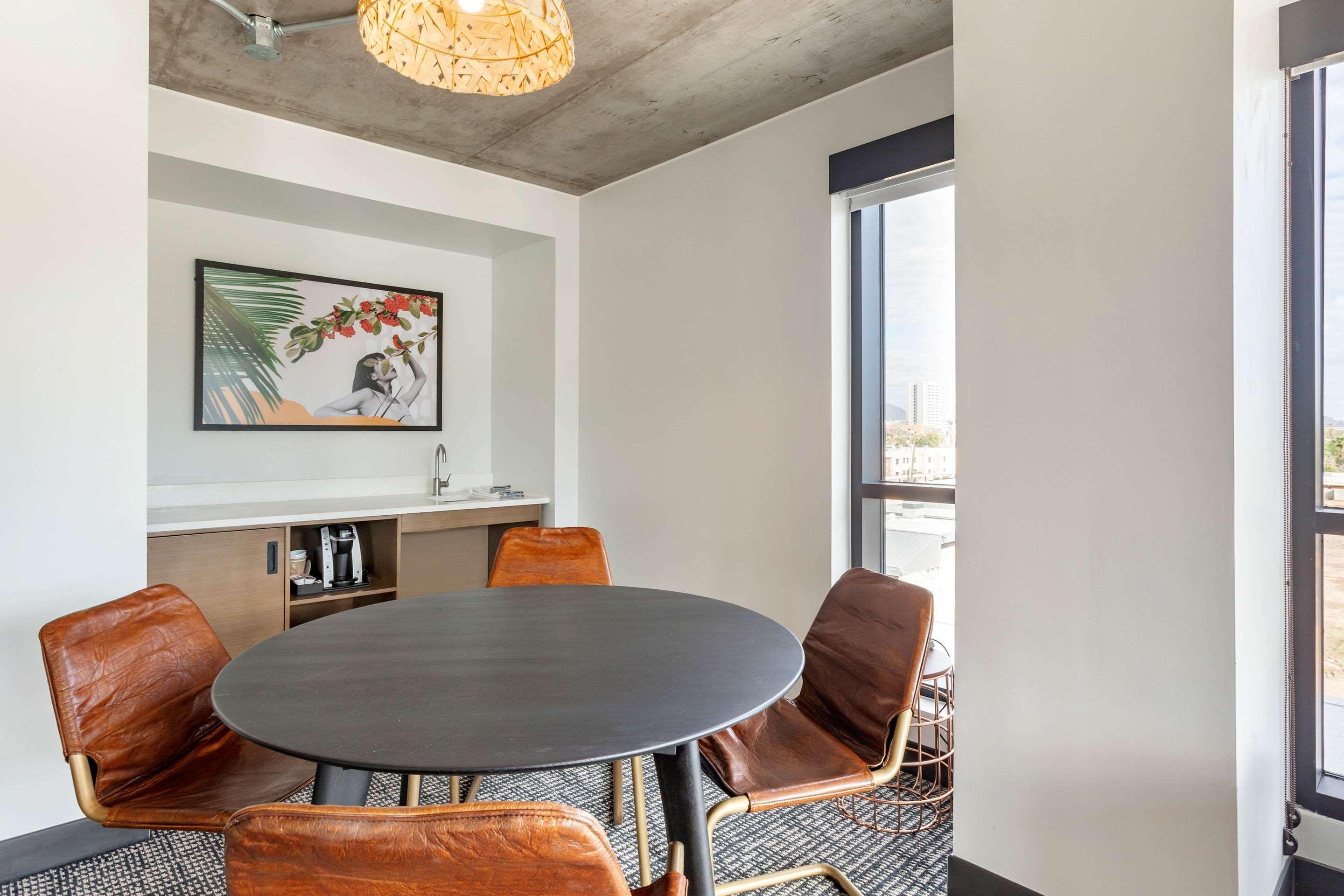Cambria Downtown Phoenix Convention & Airport Hotel Exterior foto